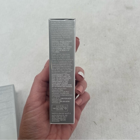 AVON ANEW CLINICAL Line Eraser w/Retinol Targeted Treatment cream 0.67 fl oz NEW - Picture 2 of 5